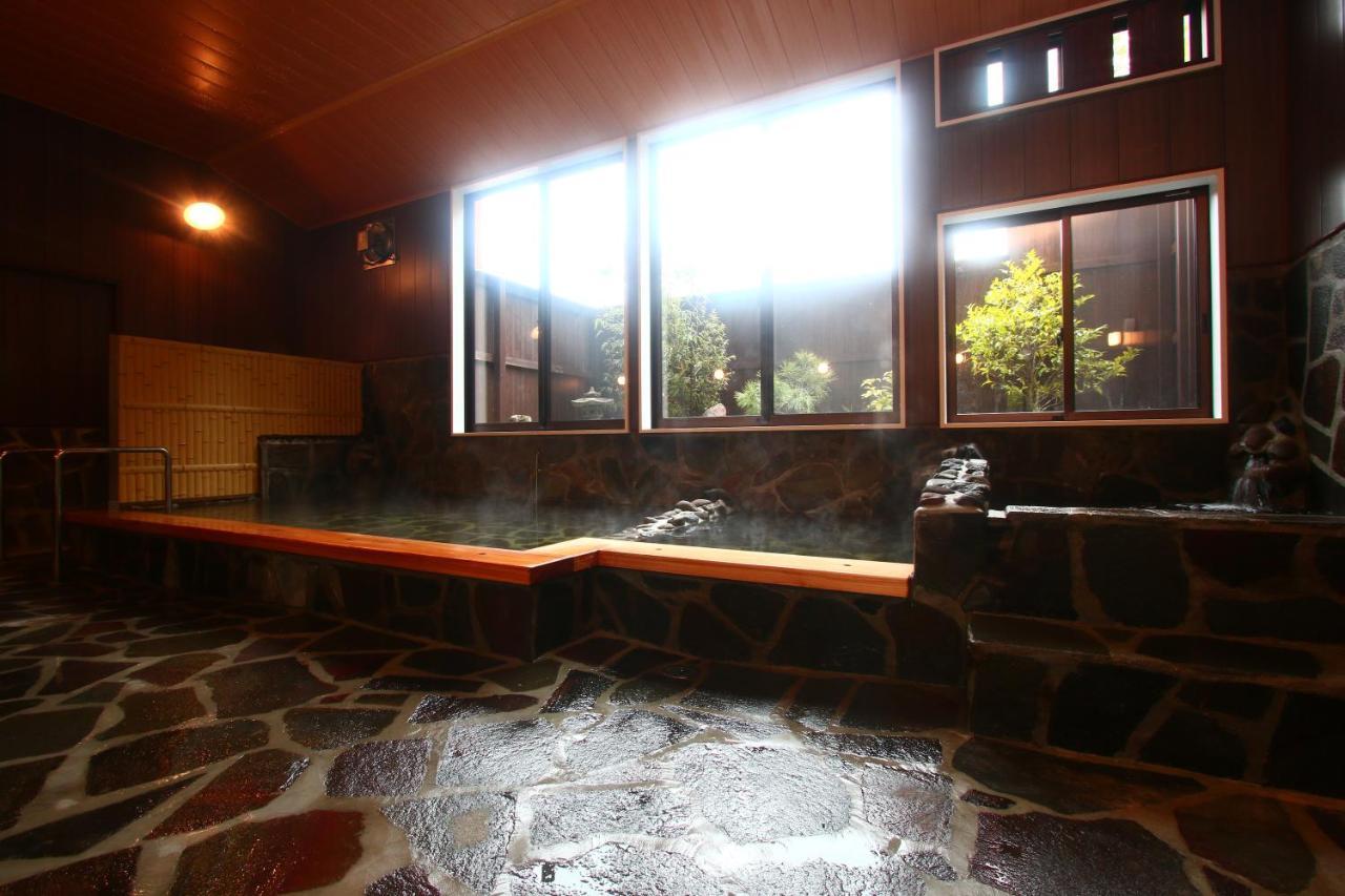 Hitoyoshi Onsen Ohgano Yado Hotel Bagian luar foto