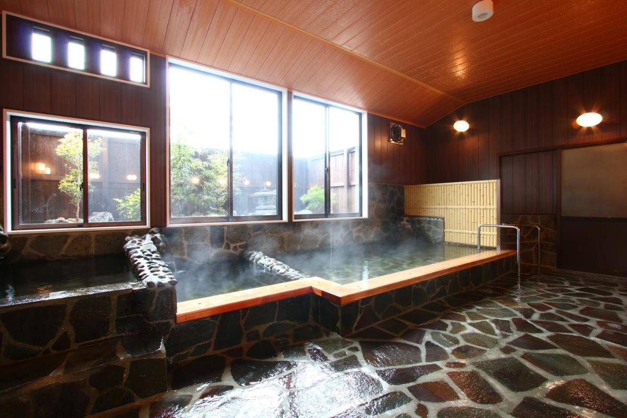 Hitoyoshi Onsen Ohgano Yado Hotel Bagian luar foto